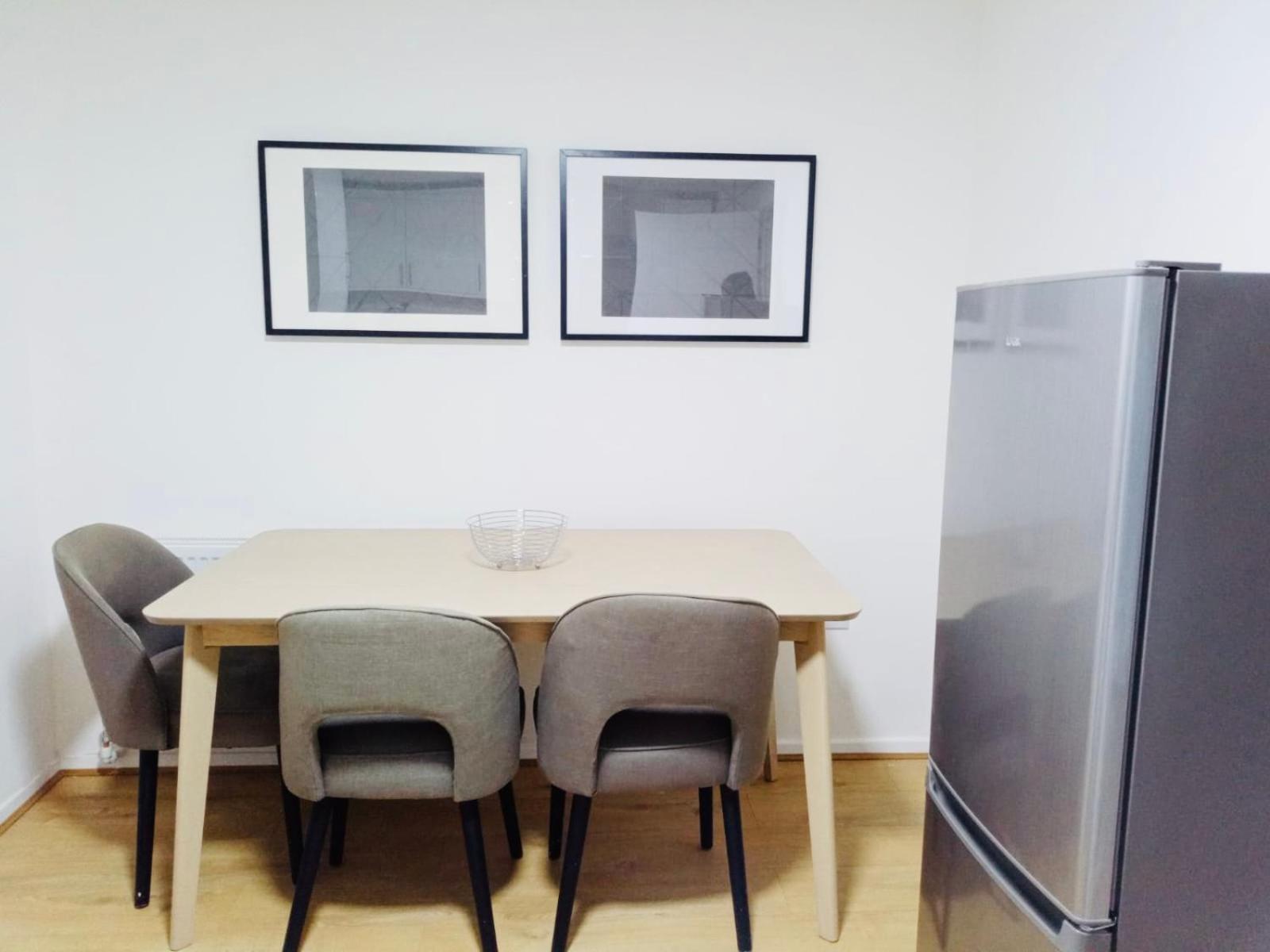 Live Coop Apartment-entire House With Free Parking And Garden- Etihad Stadium Manchester