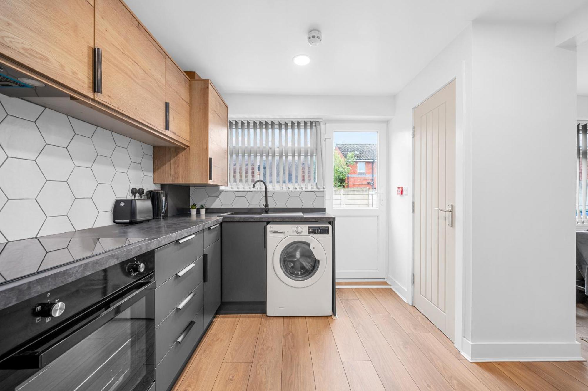 Morden En-suite - Close Cente & Etihad Stadium Homestay *