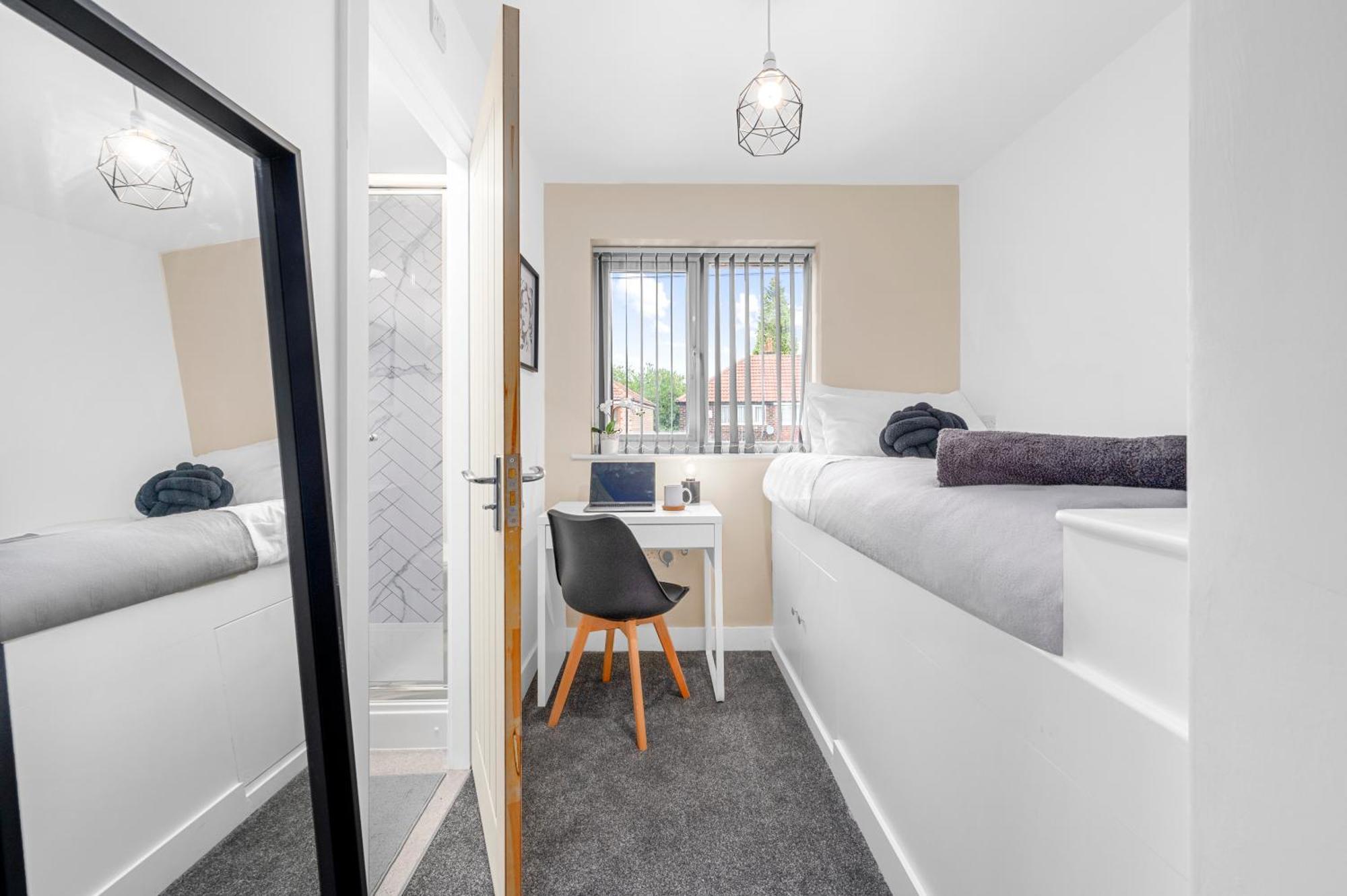 Morden En-suite - Close Cente & Etihad Stadium