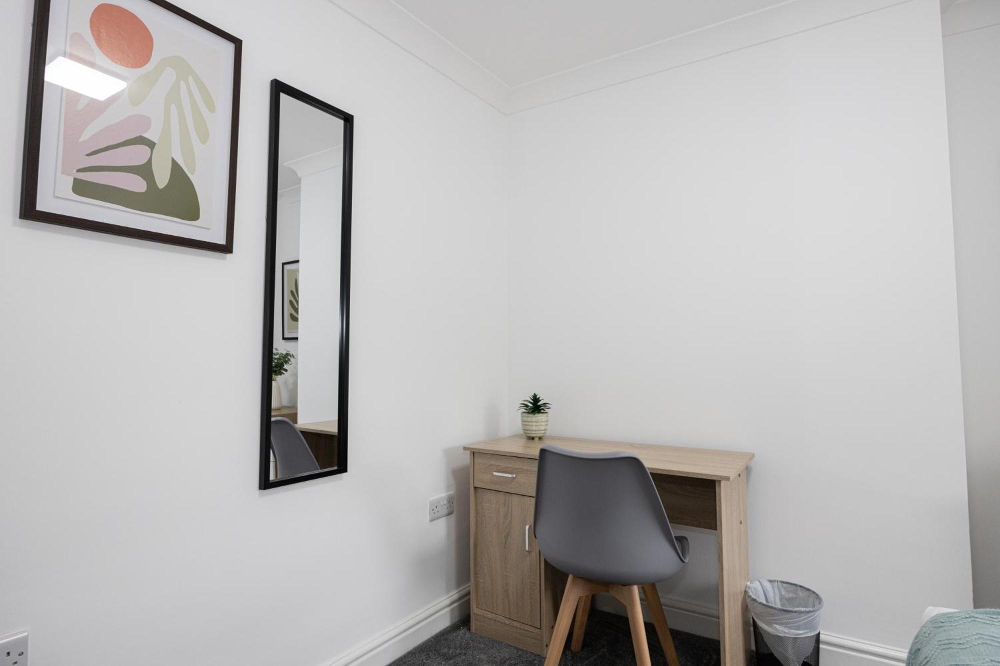 Modern Spacious 6Bd Haven 8 Min From City Centre