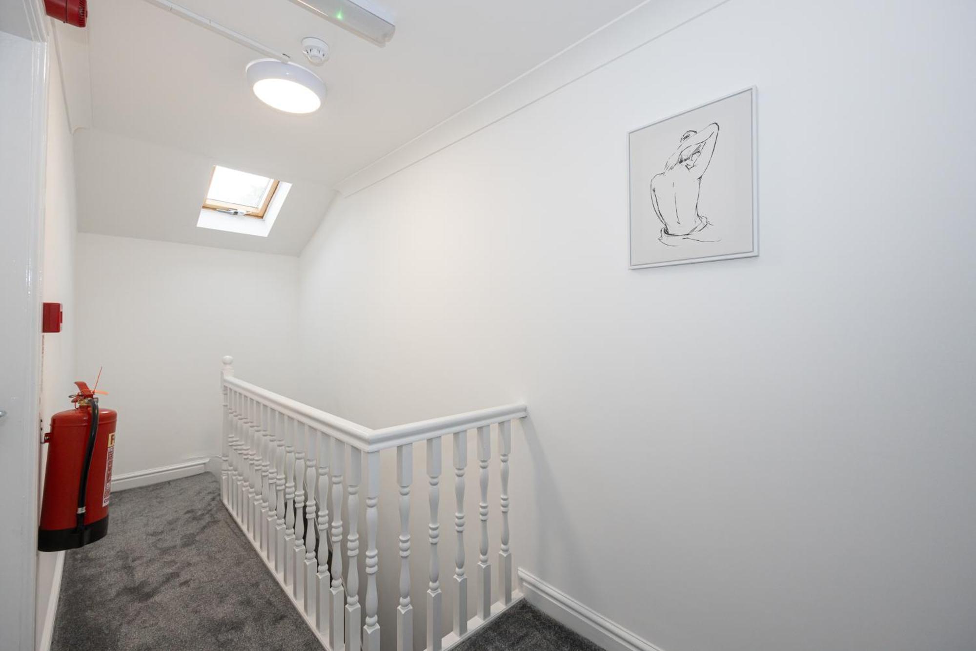 Holiday home Modern Spacious 6Bd Haven 8 Min From City Centre