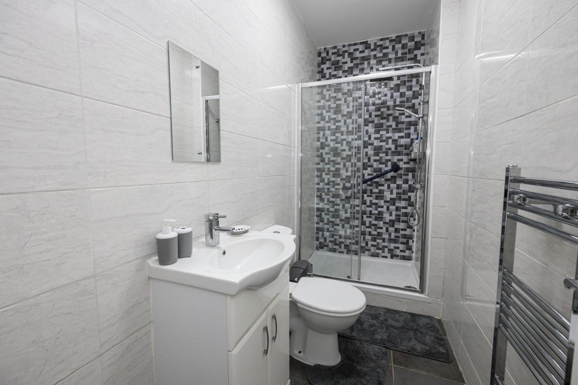 Modern Spacious 6Bd Haven 8 Min From City Centre * Manchester