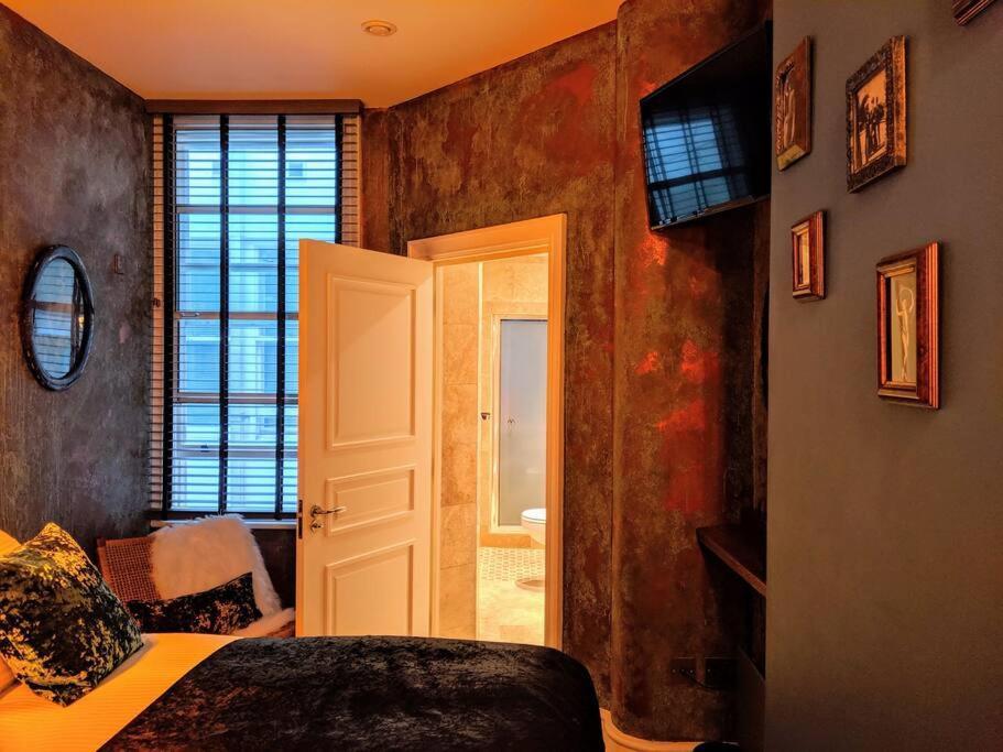 Holiday home Boutique Centre Flat By Superhost *
