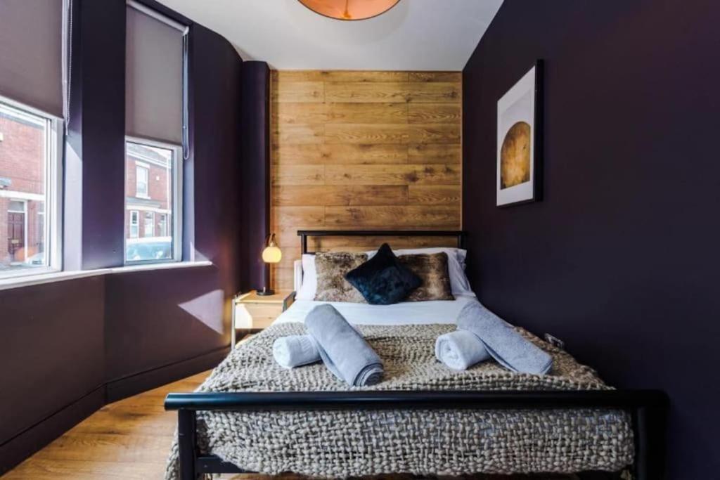 Industrial Design 4 Bed House * Manchester