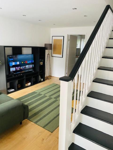 Live Coop Apartment-entire House With Free Parking And Garden- Etihad Stadium Holiday home *