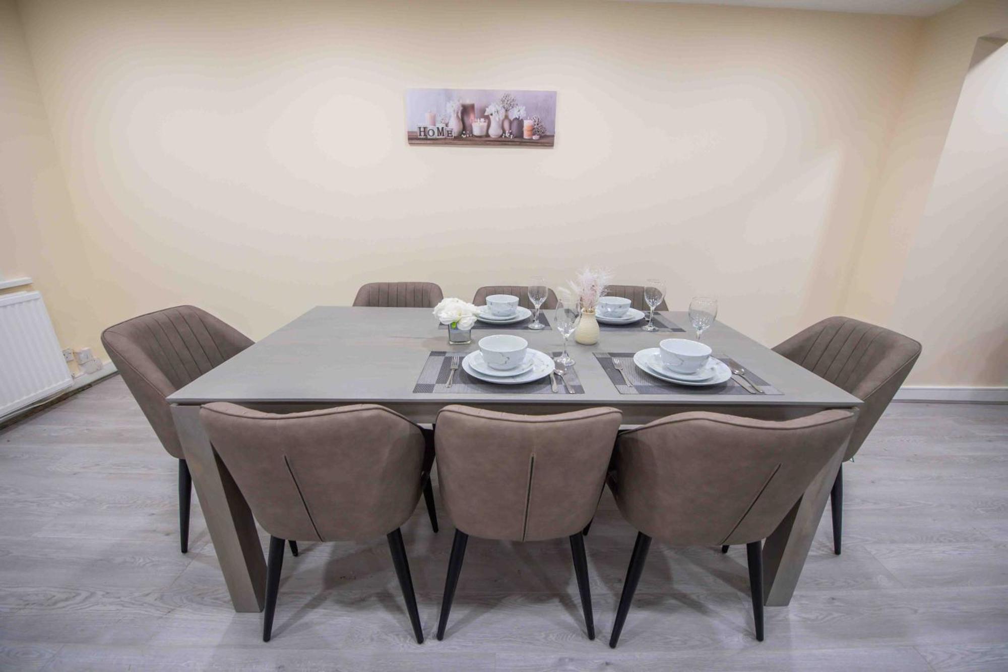 Holiday home Beautiful, Peaceful, 5 Bedroom With Hot Tub! Manchester