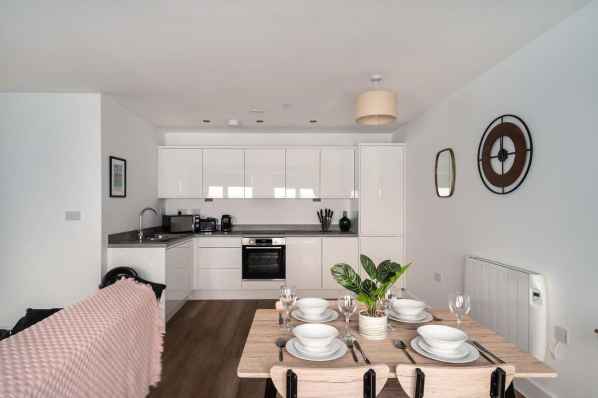 Stayzeni, Alexandra Rise Neat 1br Flat Manchester