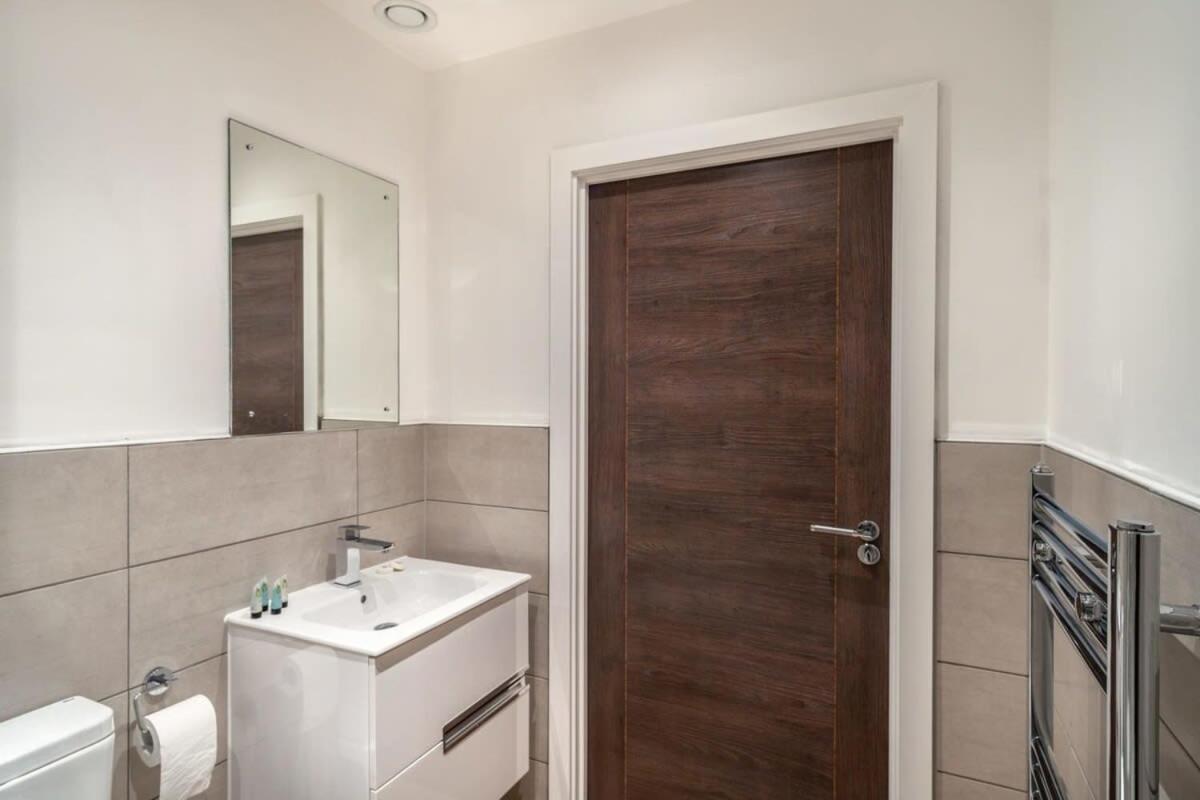Apartment Stayzeni, Alexandra Rise Neat 1br Flat Manchester
