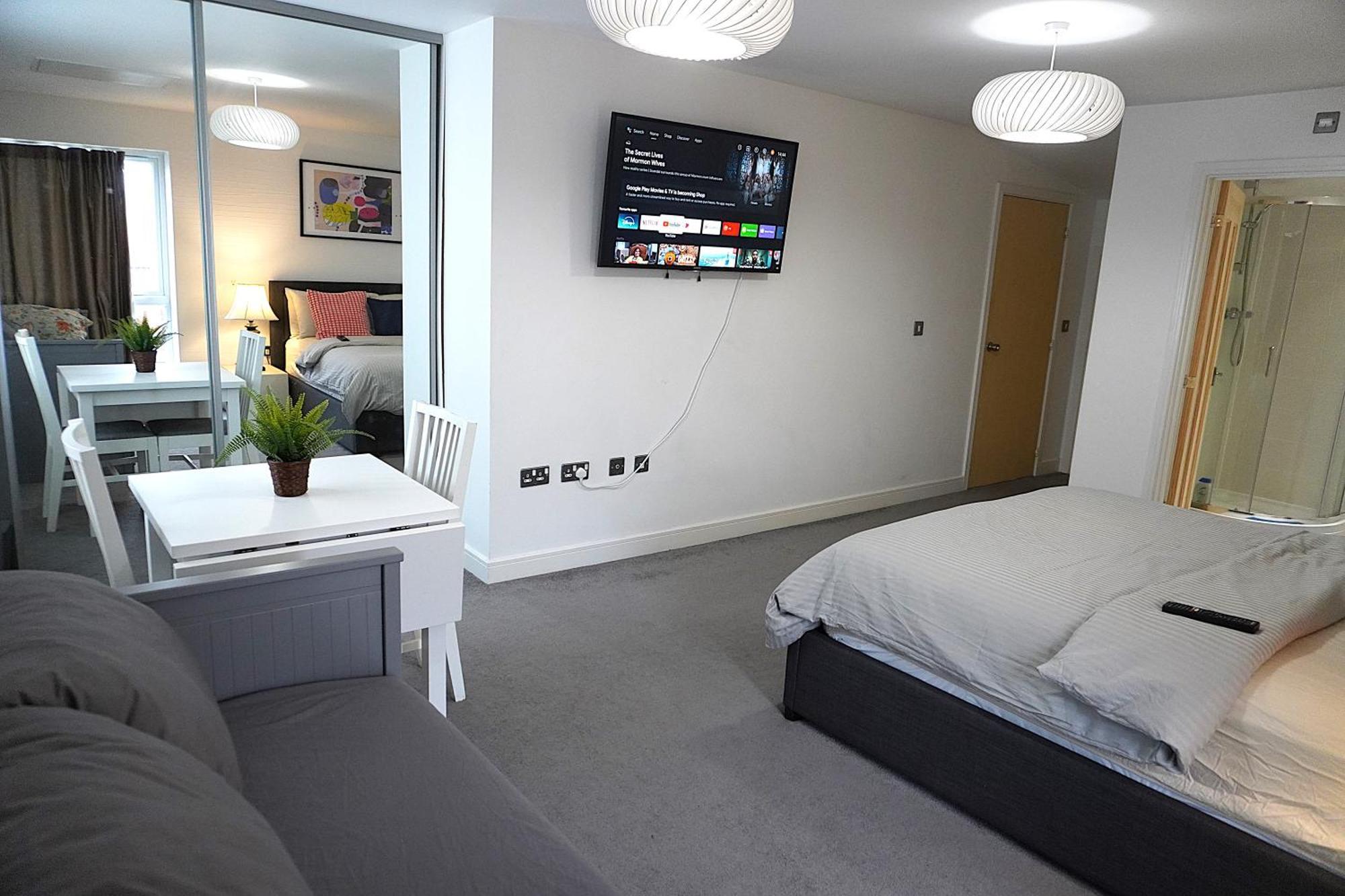Rylance Luxury House - Free Parking Holiday home Manchester