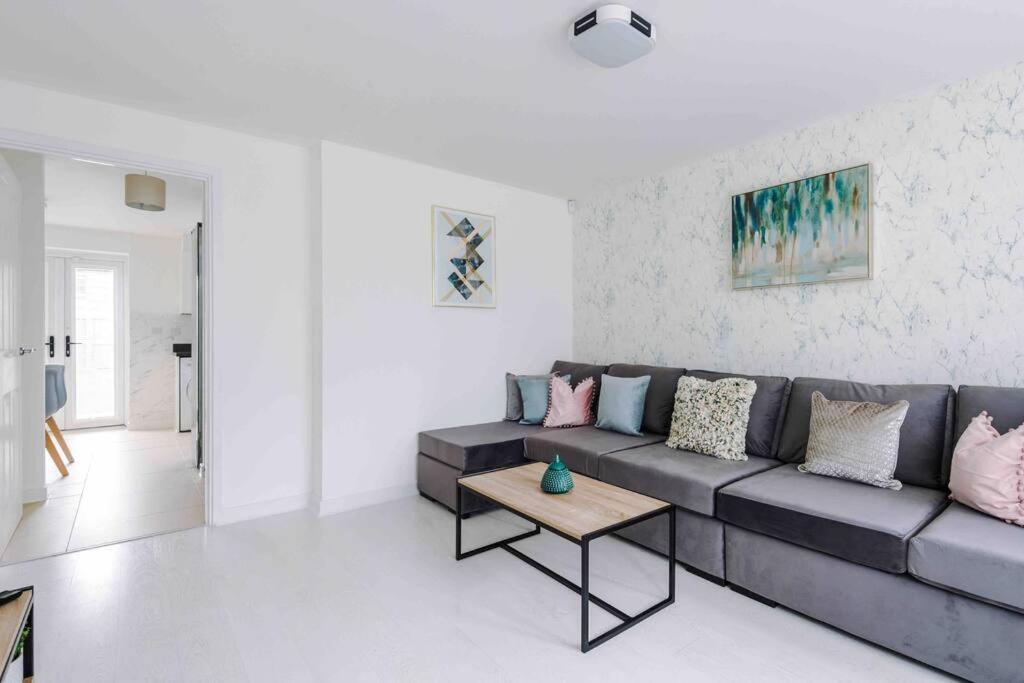 Spacious 4-bed