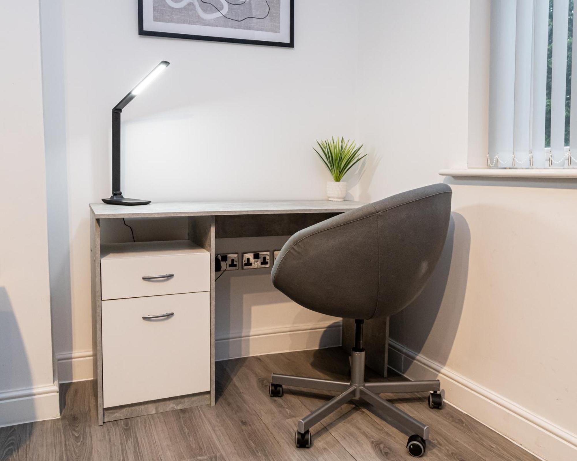 1 Bedroom In Chorlton Apartment Manchester