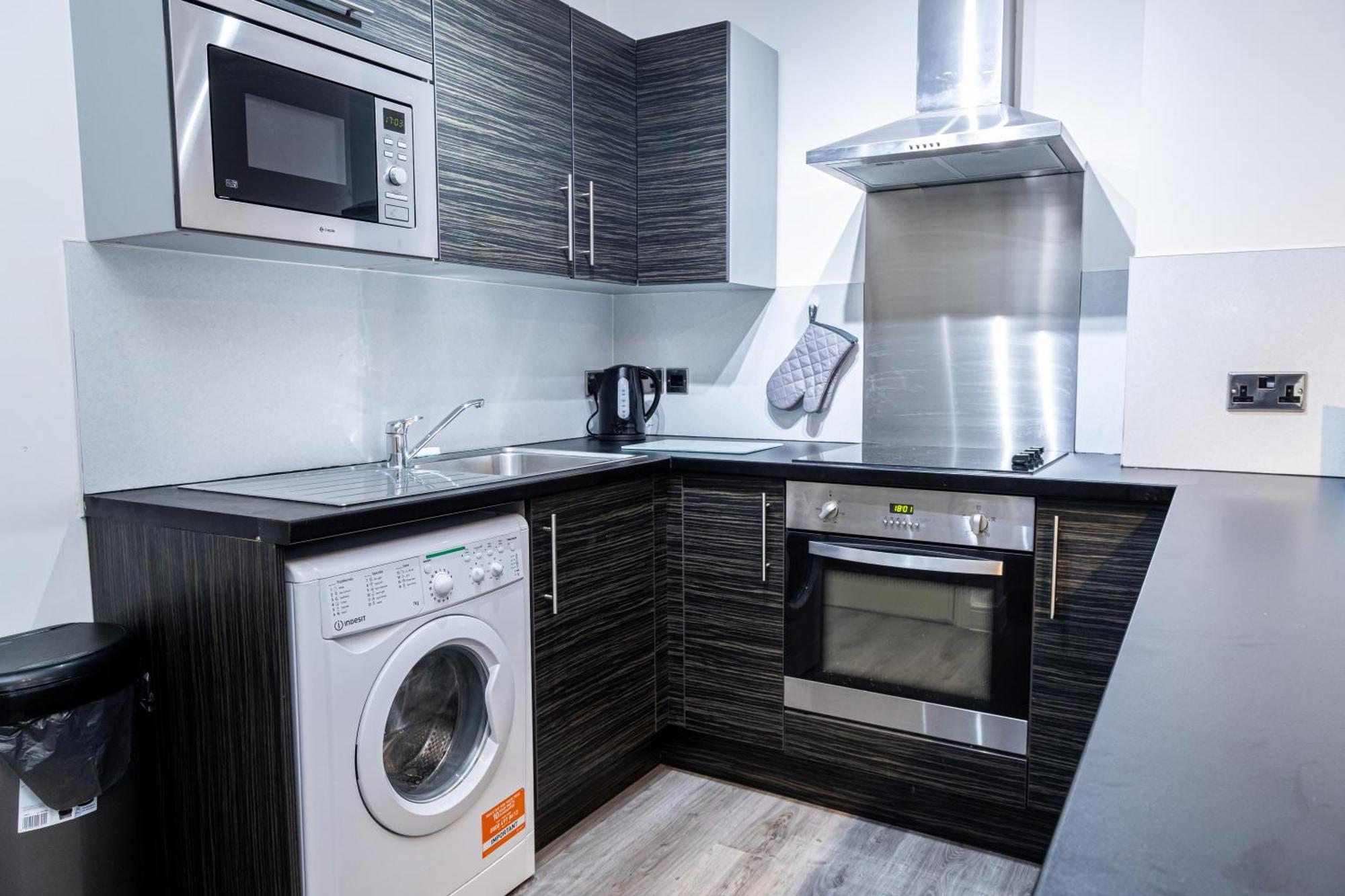 Apartment 1 Bedroom In Chorlton Manchester