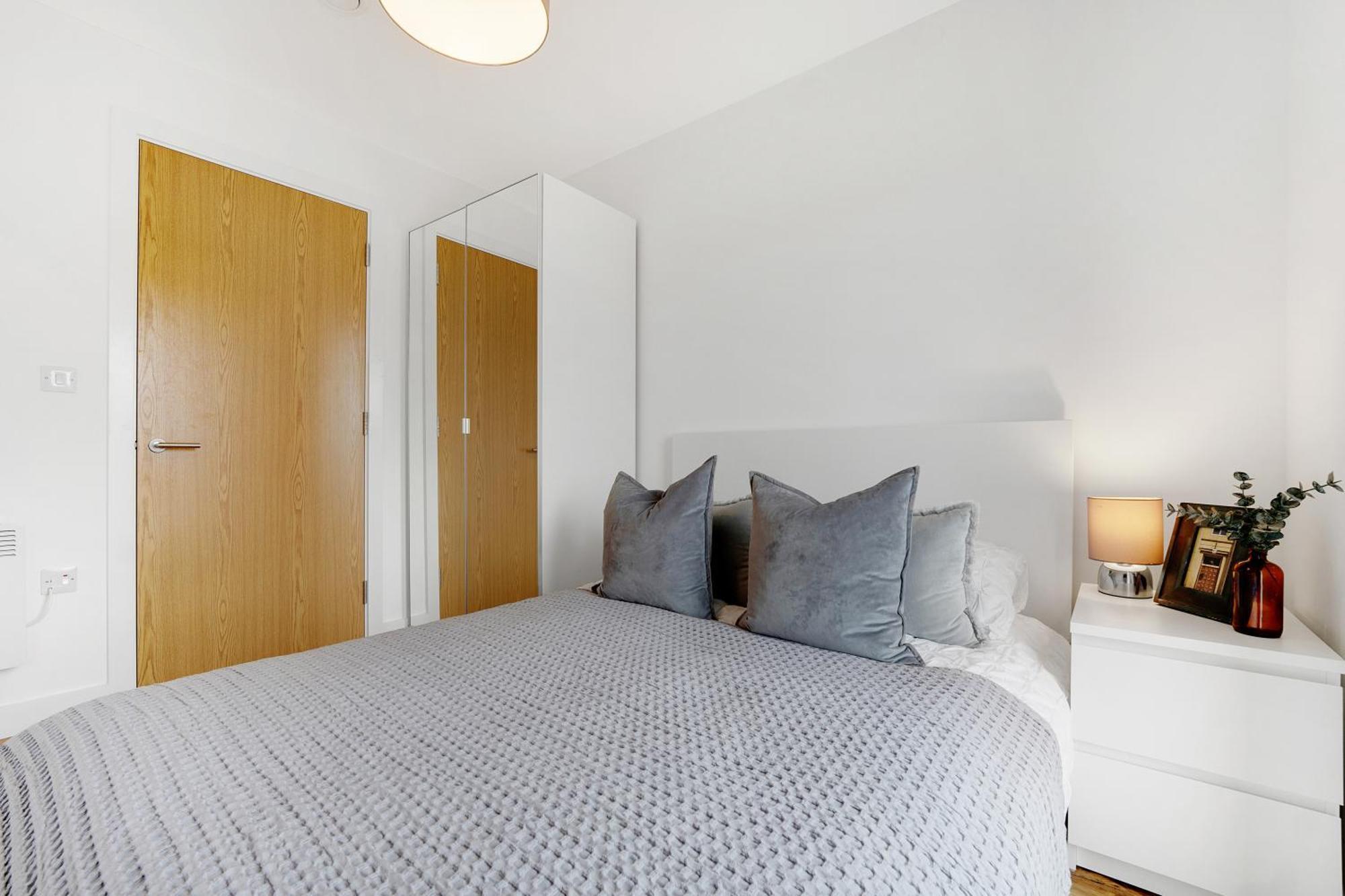 New! Media 2br Free Wifi Apartment