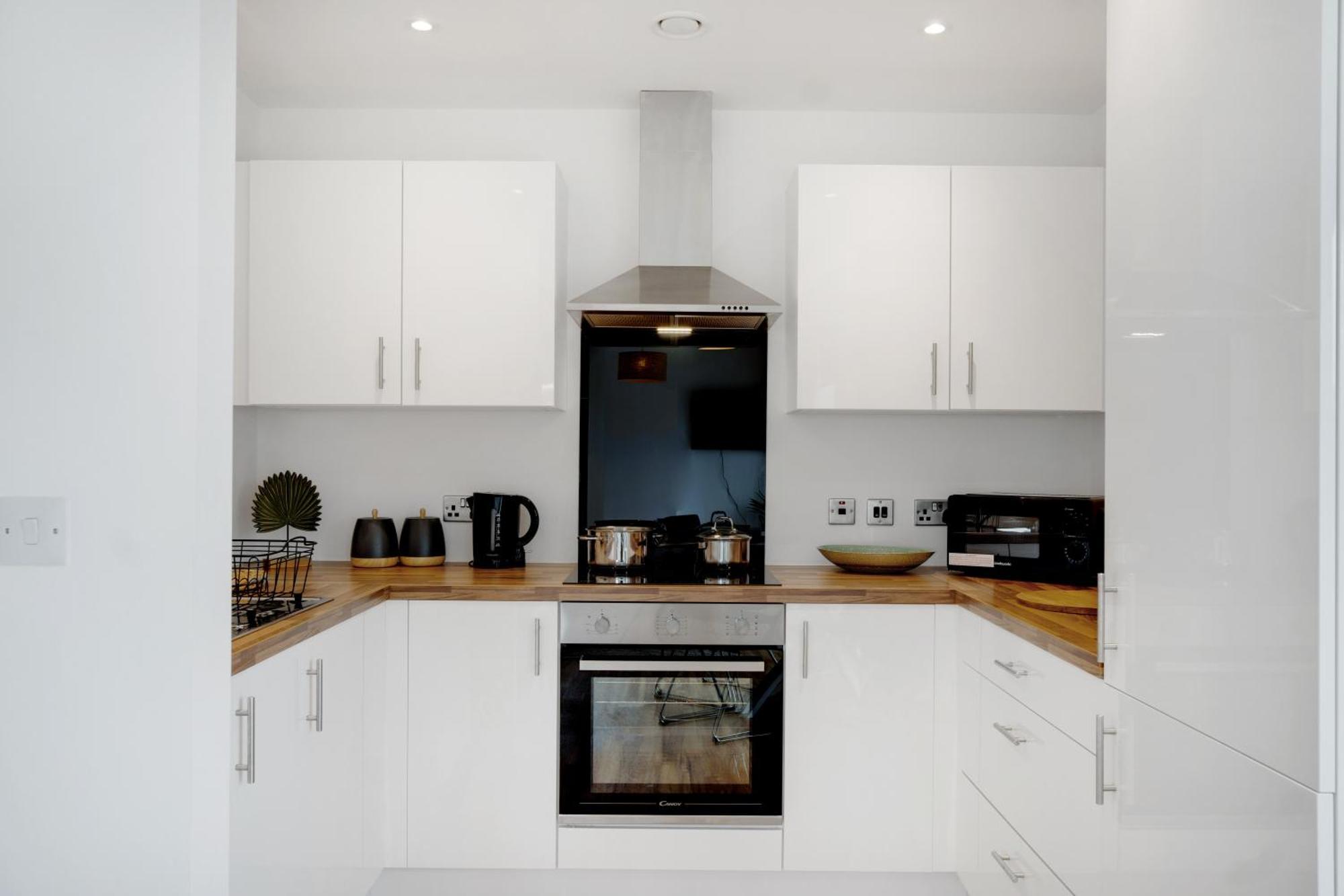 New! Media 2br Free Wifi Apartment