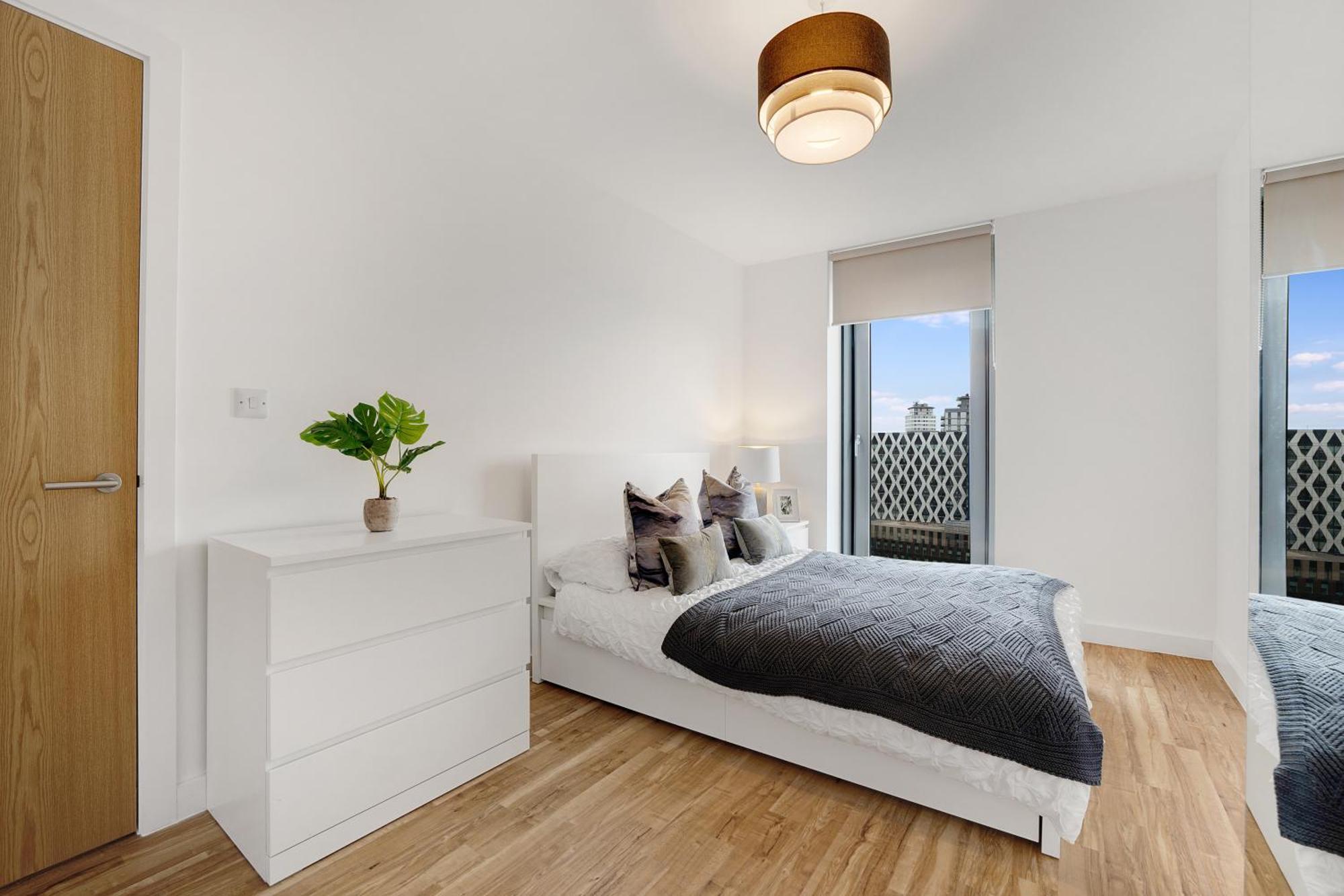 New! Media 2br Free Wifi Apartment *
