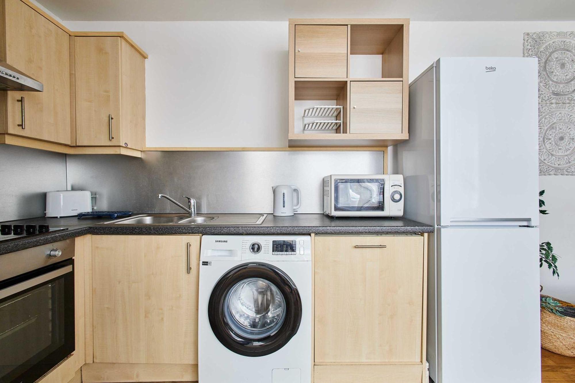 Host & - 007 Apartment *
