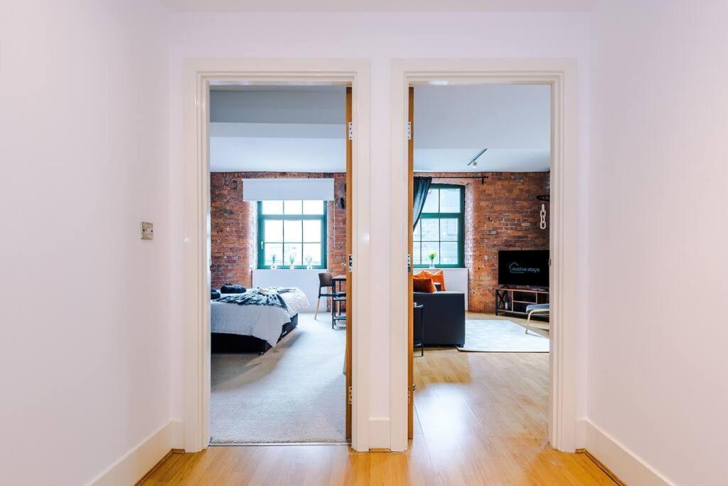 Stylish Apartment, Sleeps 4, Smart Tv, Next To Deansgate Apartment *