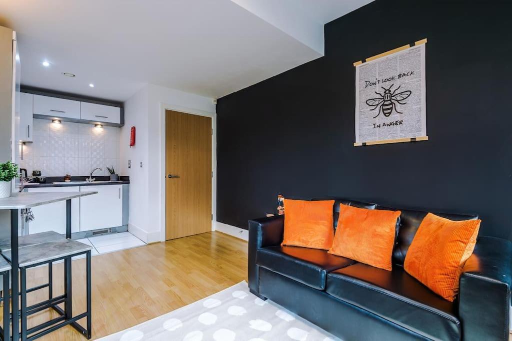 Stylish Apartment, Sleeps 4, Smart Tv, Next To Deansgate *