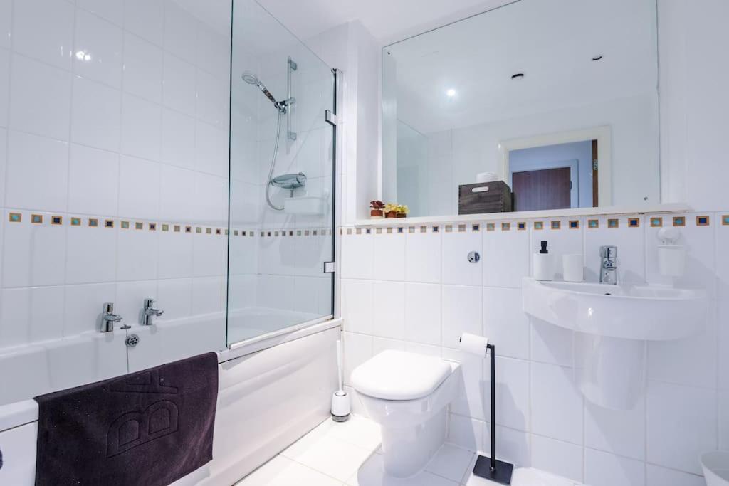 Apartment Stylish Apartment, Sleeps 4, Smart Tv, Next To Deansgate *