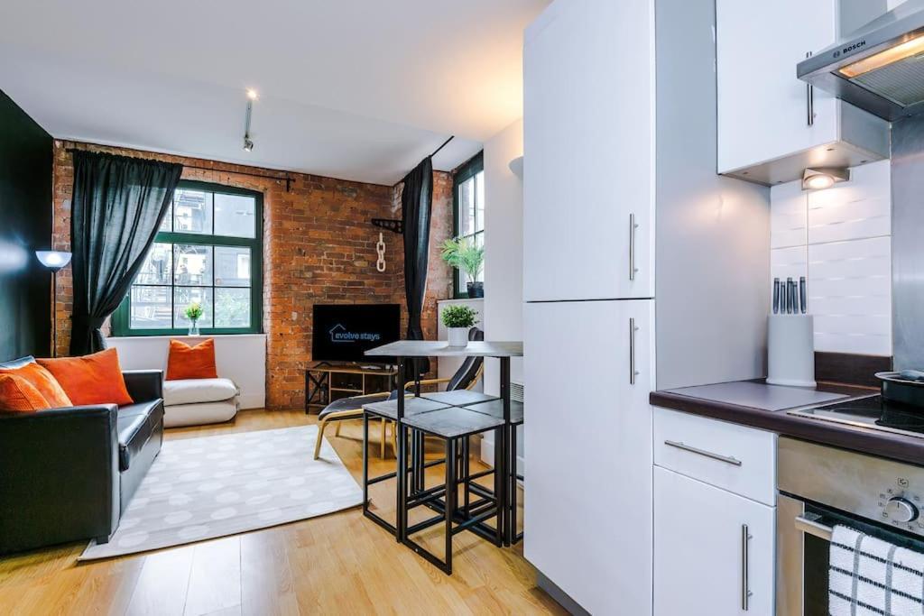 Stylish Apartment, Sleeps 4, Smart Tv, Next To Deansgate Apartment *