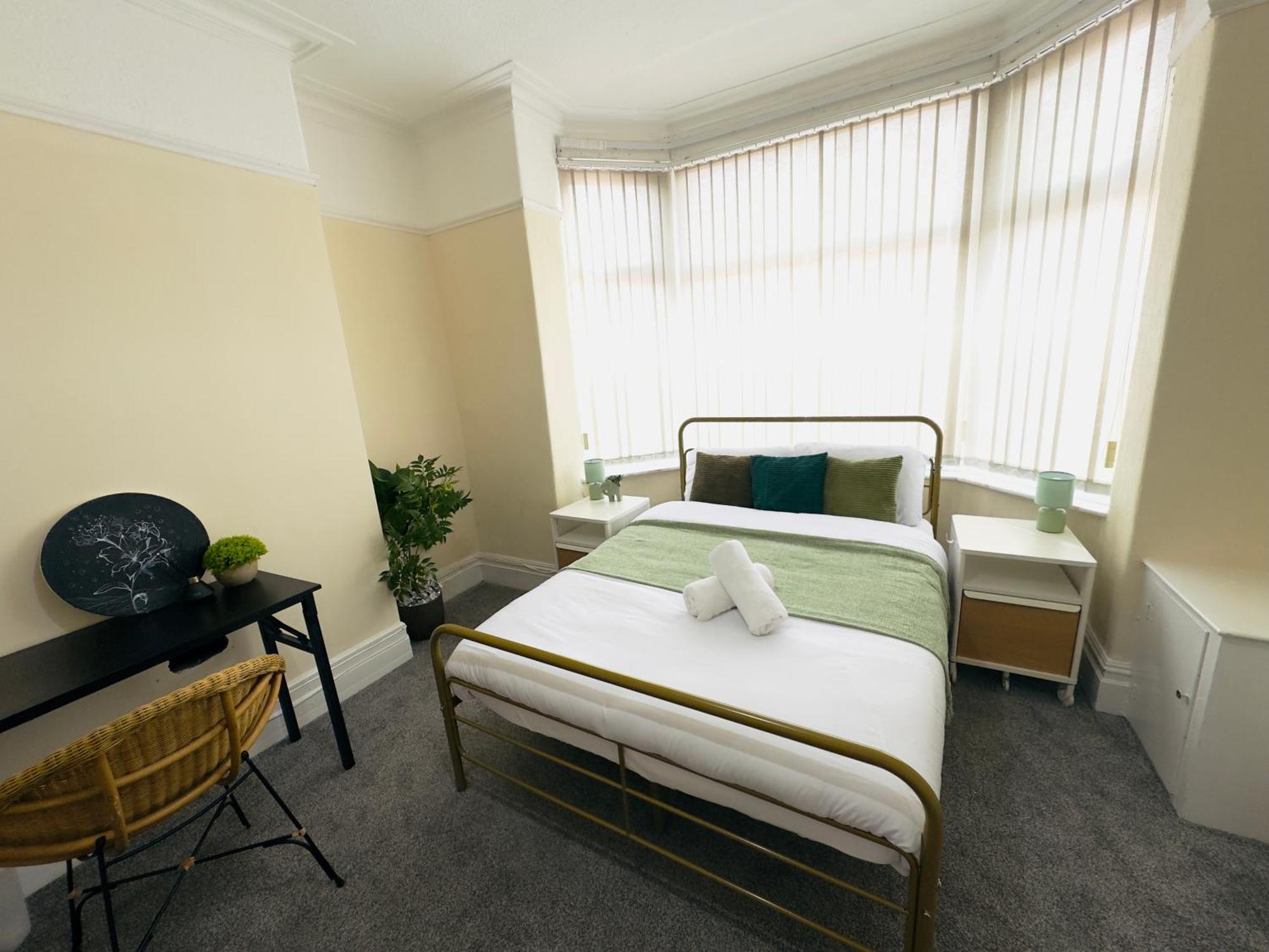 Double Bedroom Near Center