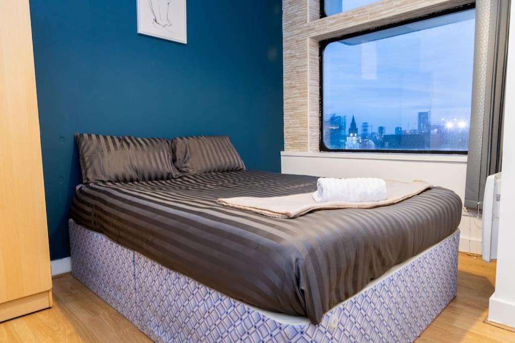 Luxury 2br - View Escape Apartment Manchester