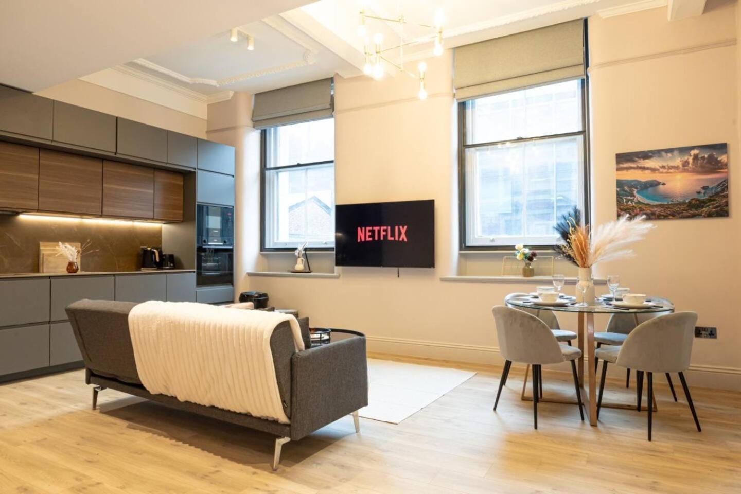 Apartment Stunning 2br In Chinatown Manchester