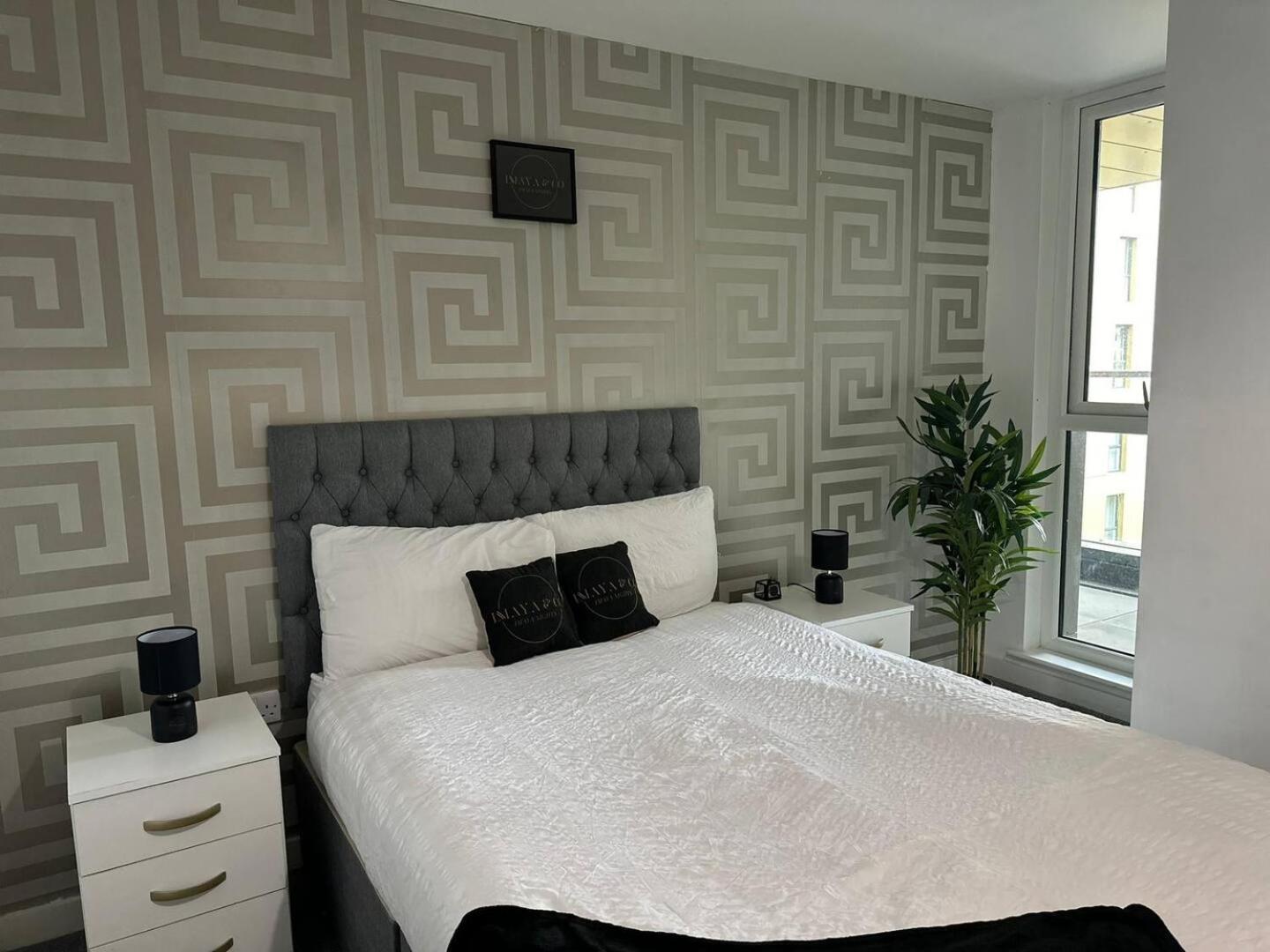 Apartment Stunning 2bd With River View 5min To Centre Manchester