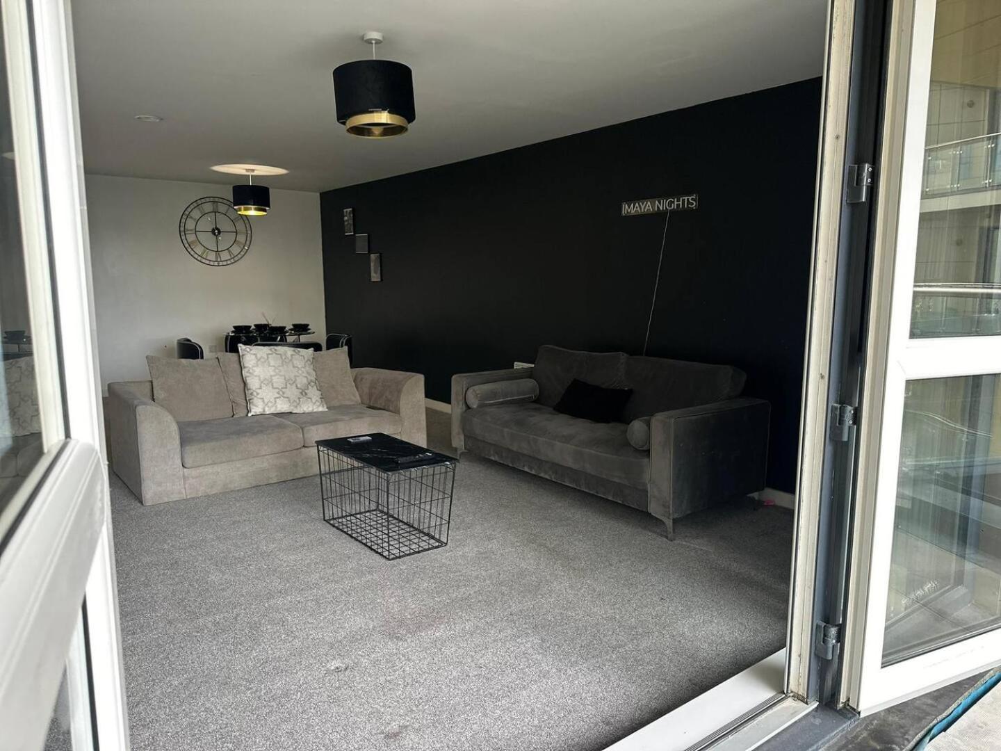 Apartment Stunning 2bd With River View 5min To Centre