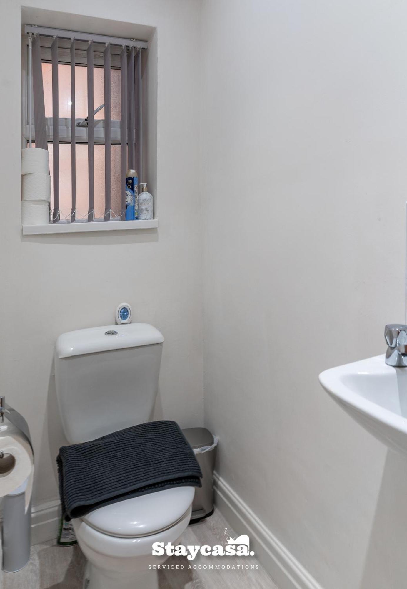 Casa Cove Gf Flat Free Parking - 5min To Hospital