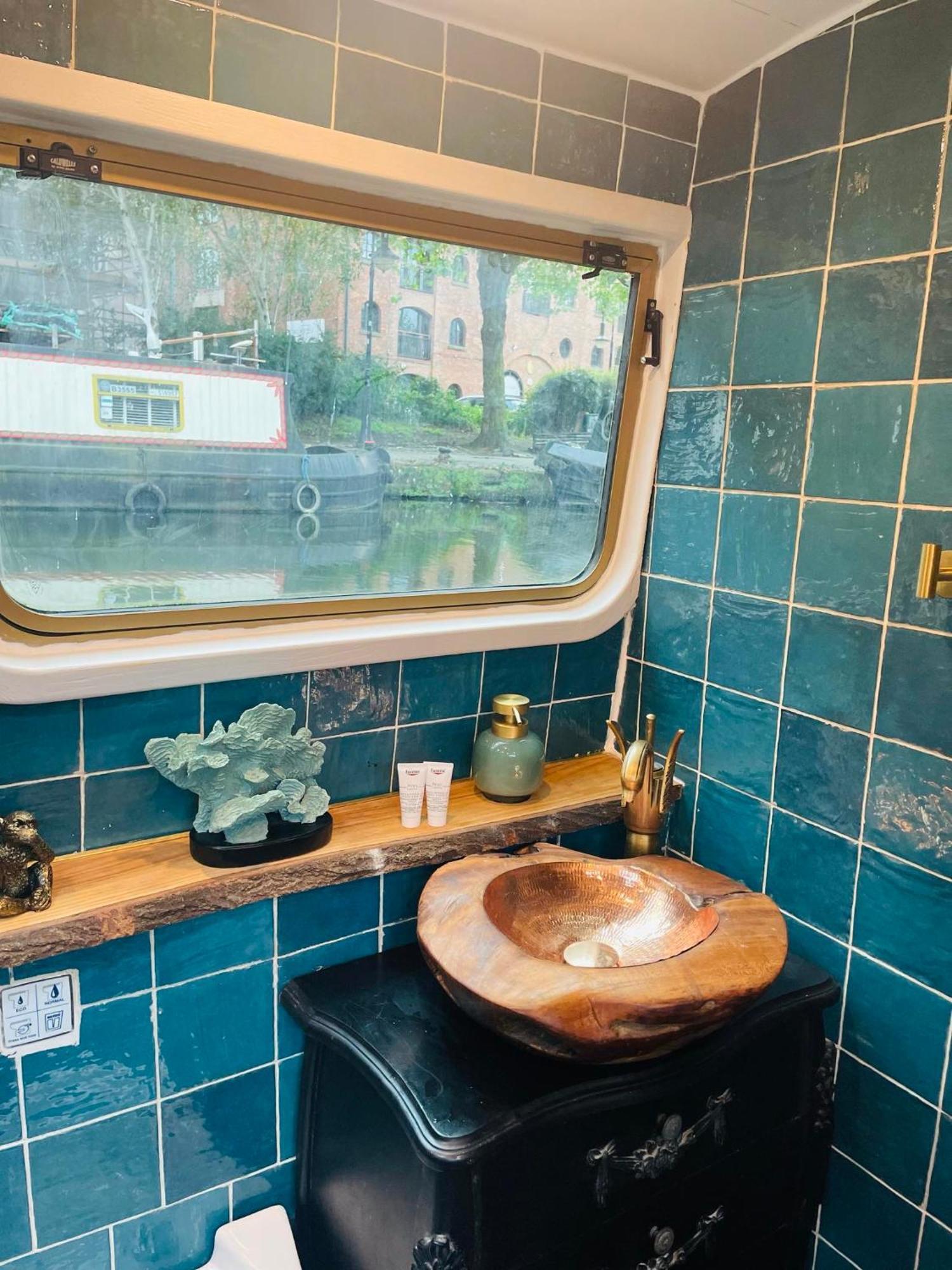 Bespokenarrowboat Botel Manchester