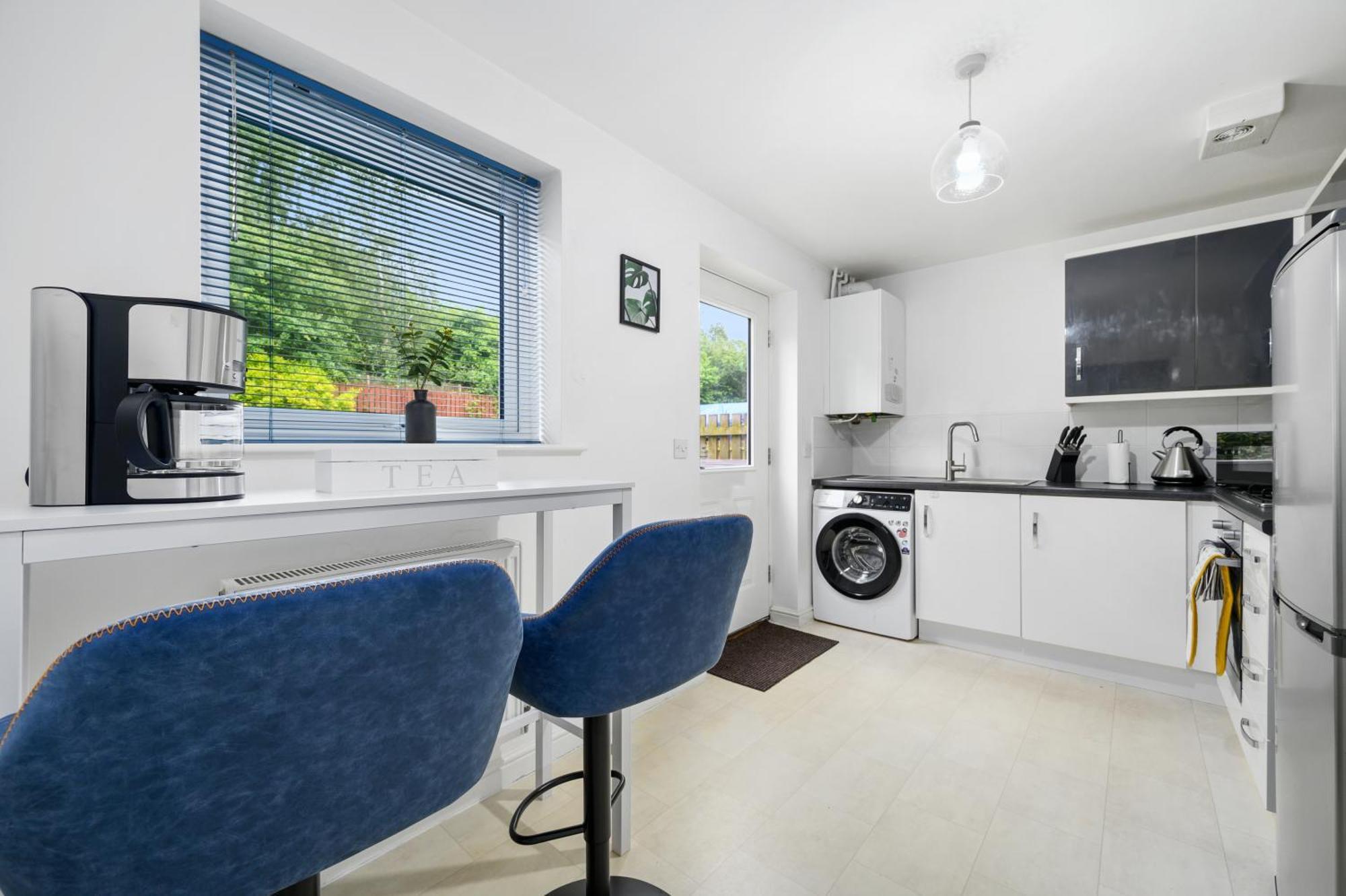 Superb Two Bedroom House Near Etihad & Coop Live - Free Parking Manchester