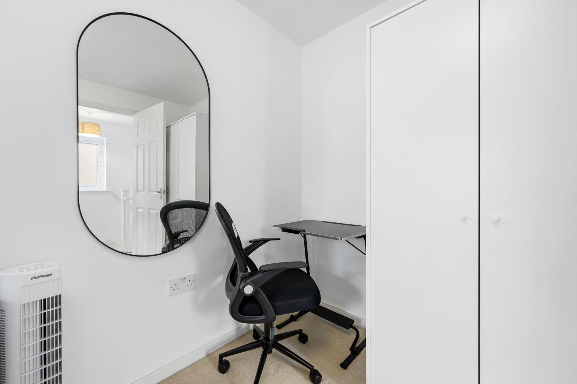Comfy Stay 6Mins To Coop Live Arena, Etihad Stadium & City Centre With Wifi & Free Private Parking Manchester