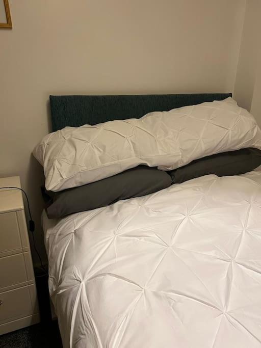 1 Bed Studio, Sleeps 2, Close To Centre Apartment