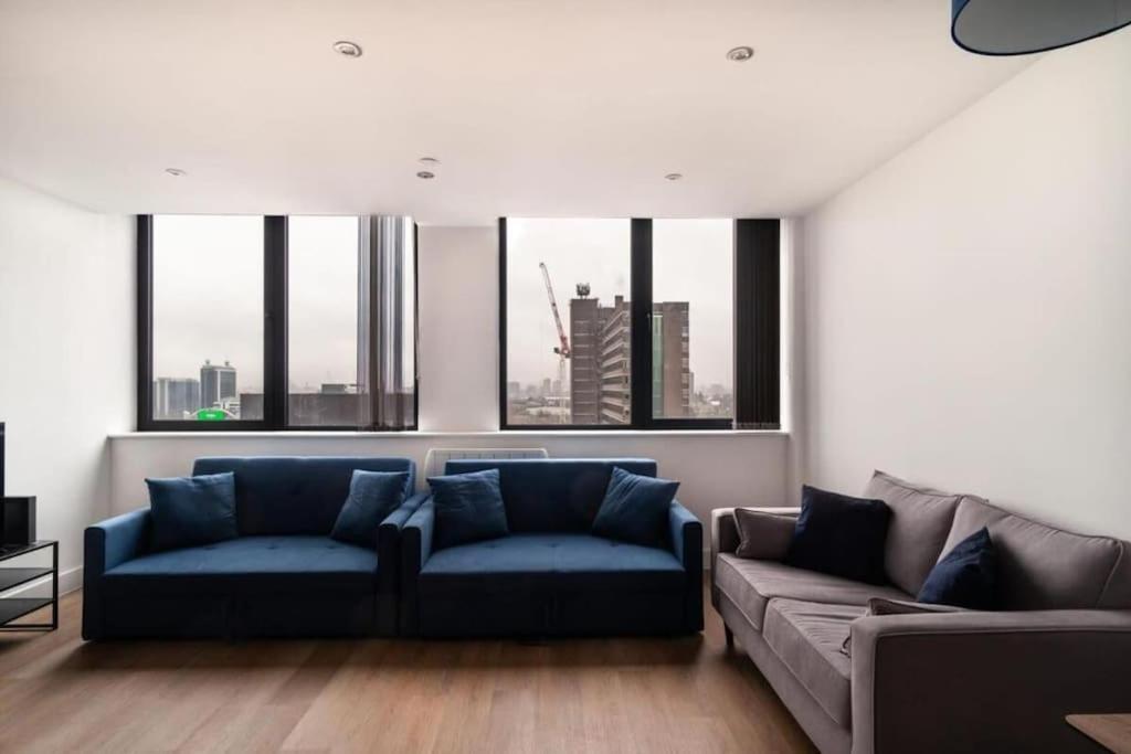 Snug 1br Apt, 4ktv-free Parking Manchester
