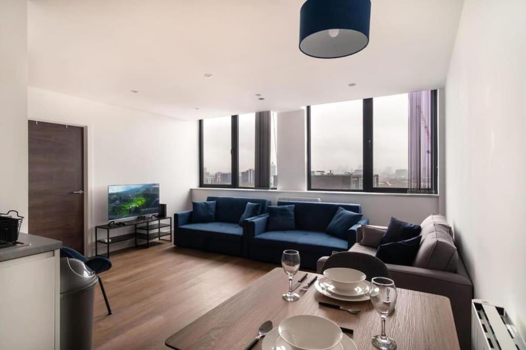 Apartment Snug 1br Apt, 4ktv-free Parking Manchester