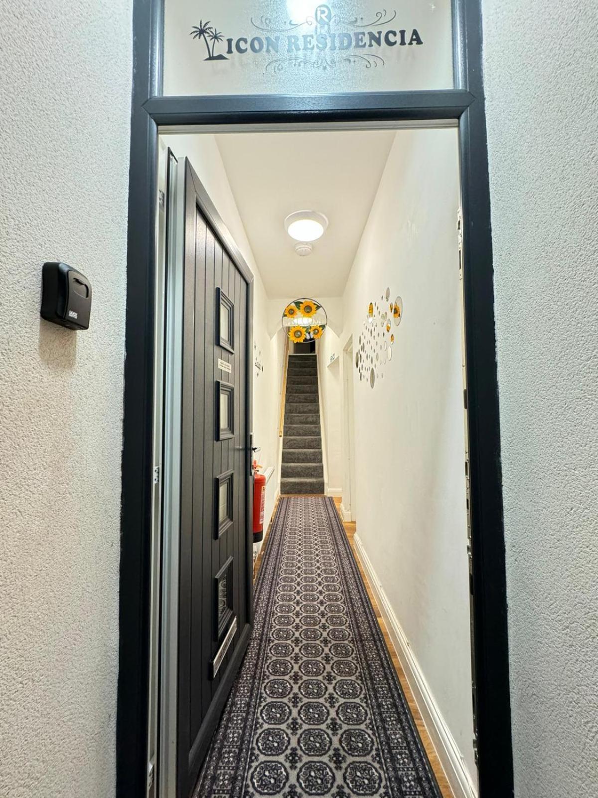 Icon Residencia * Manchester