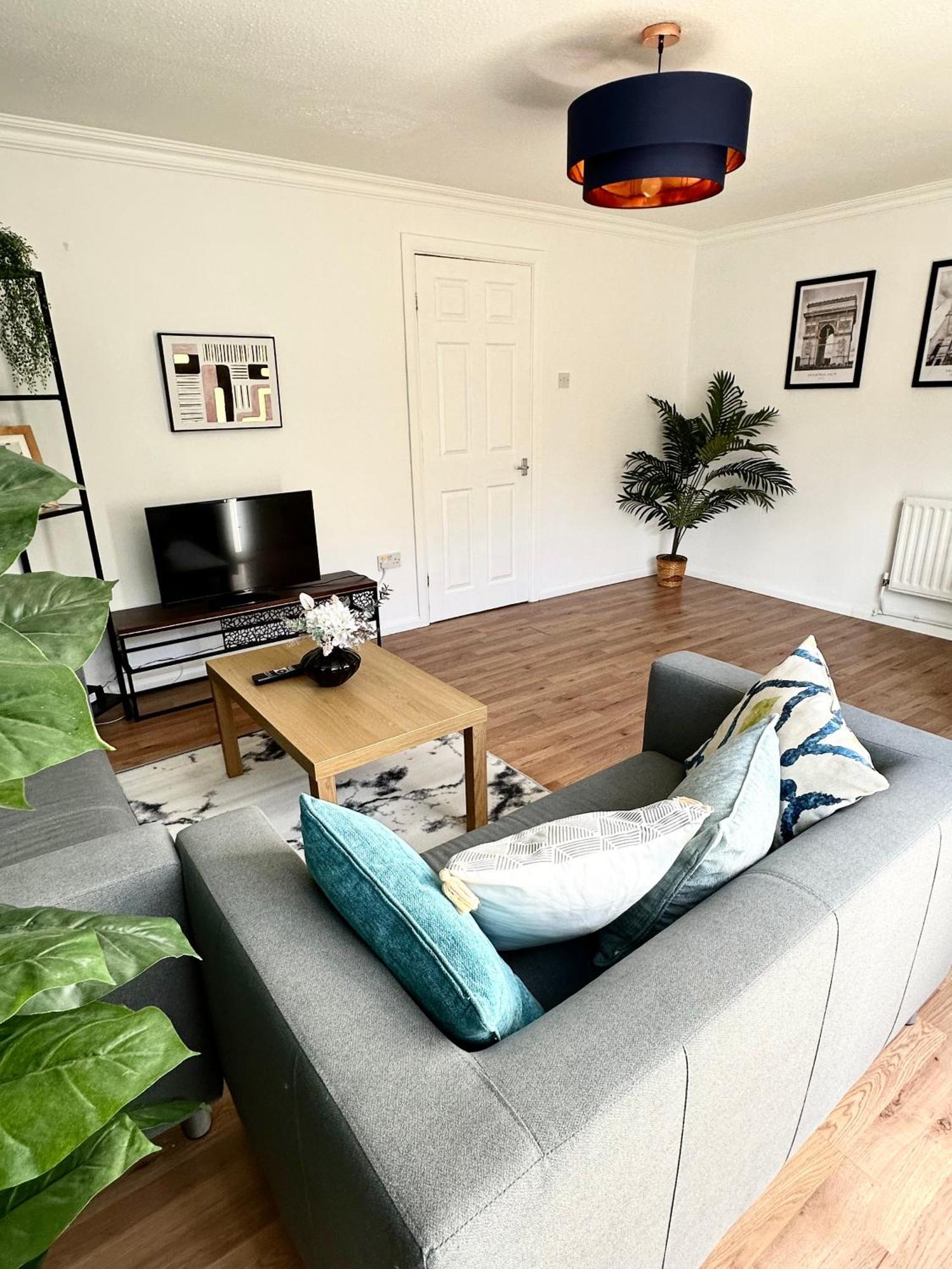 Holiday home 6 Guests House Old Trafford,media City,city Centre, Free Parking *