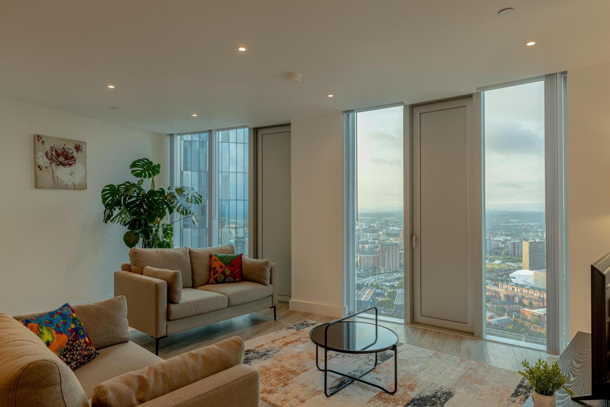 Apartment Ahg Luxury Tower Suite - Stunning City Views At Central Manchester