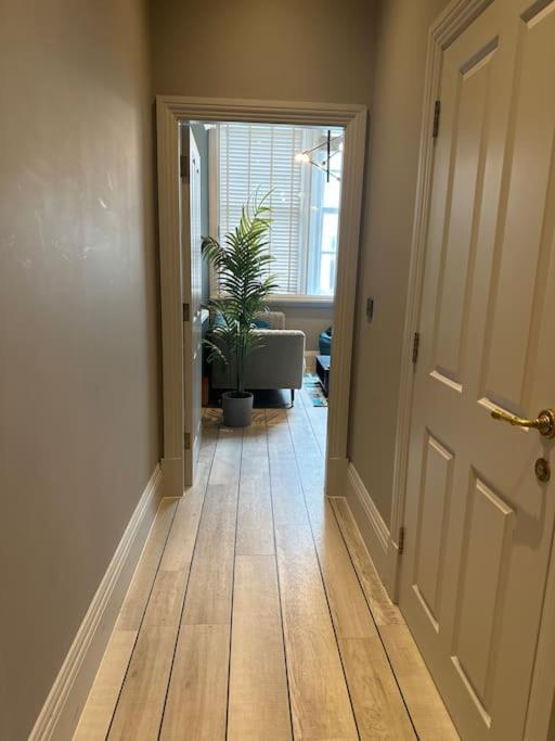 Stunning 2-bedroom In Centre *