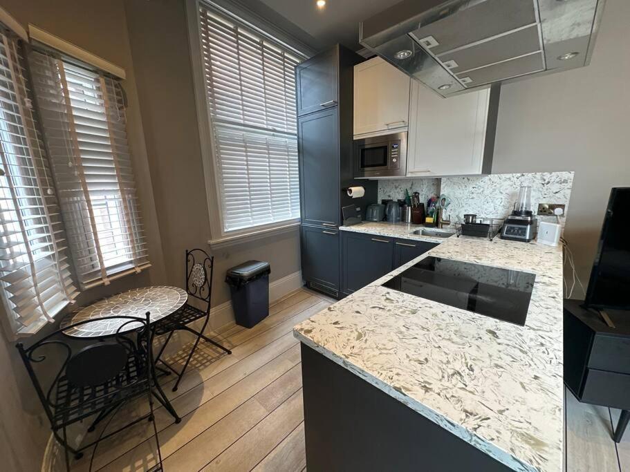 Apartment Stunning 2-bedroom In Centre Manchester