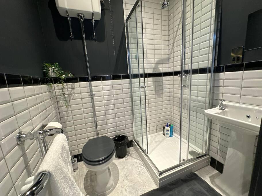 Stunning 2-bedroom In Centre