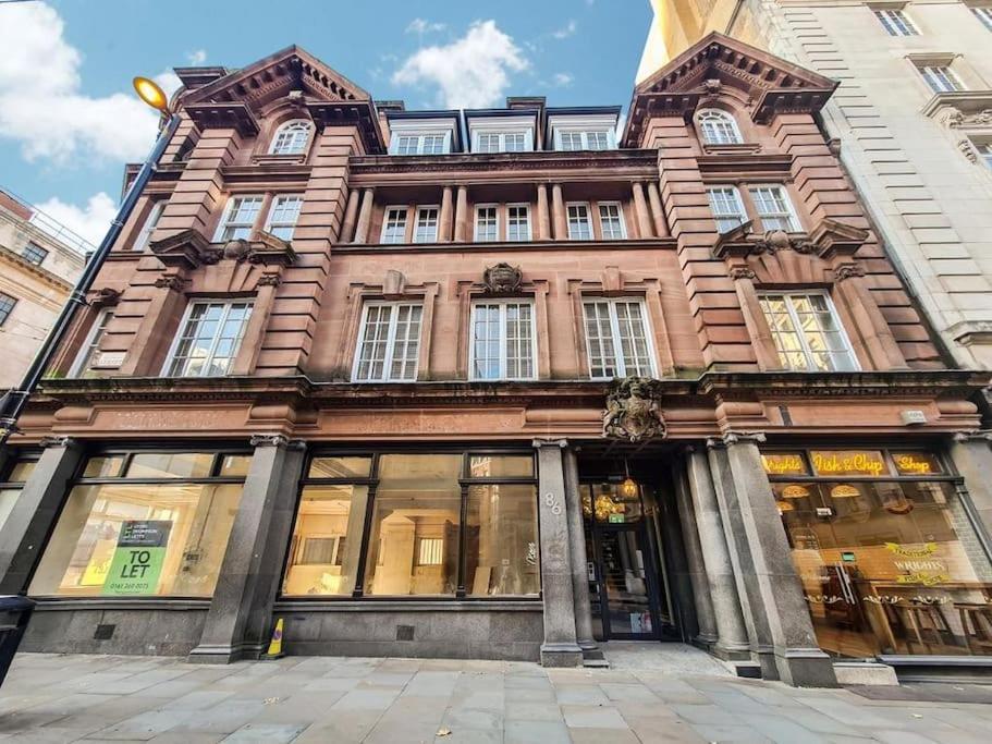 Stunning 2-bedroom In Centre Apartment Manchester
