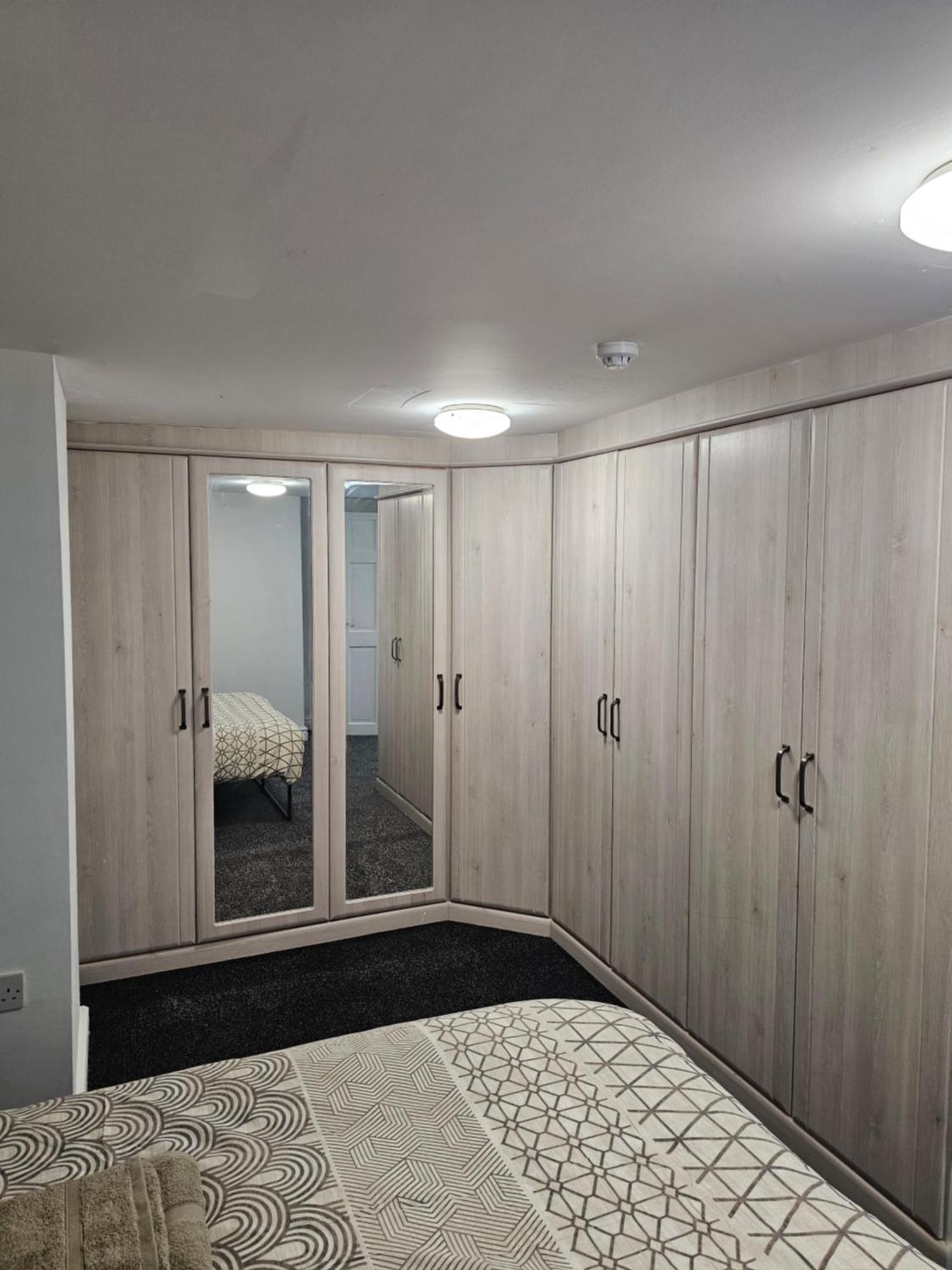 Apartment Basement Centre Manchester