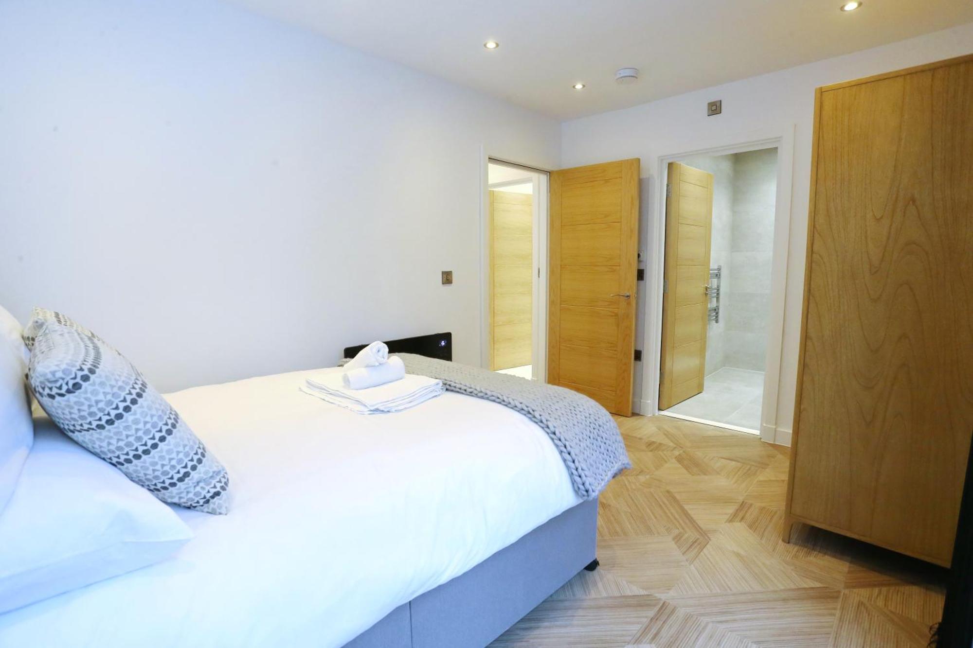 Apartment Pass The Keys Luxury New Build 5 Mins From Centre *