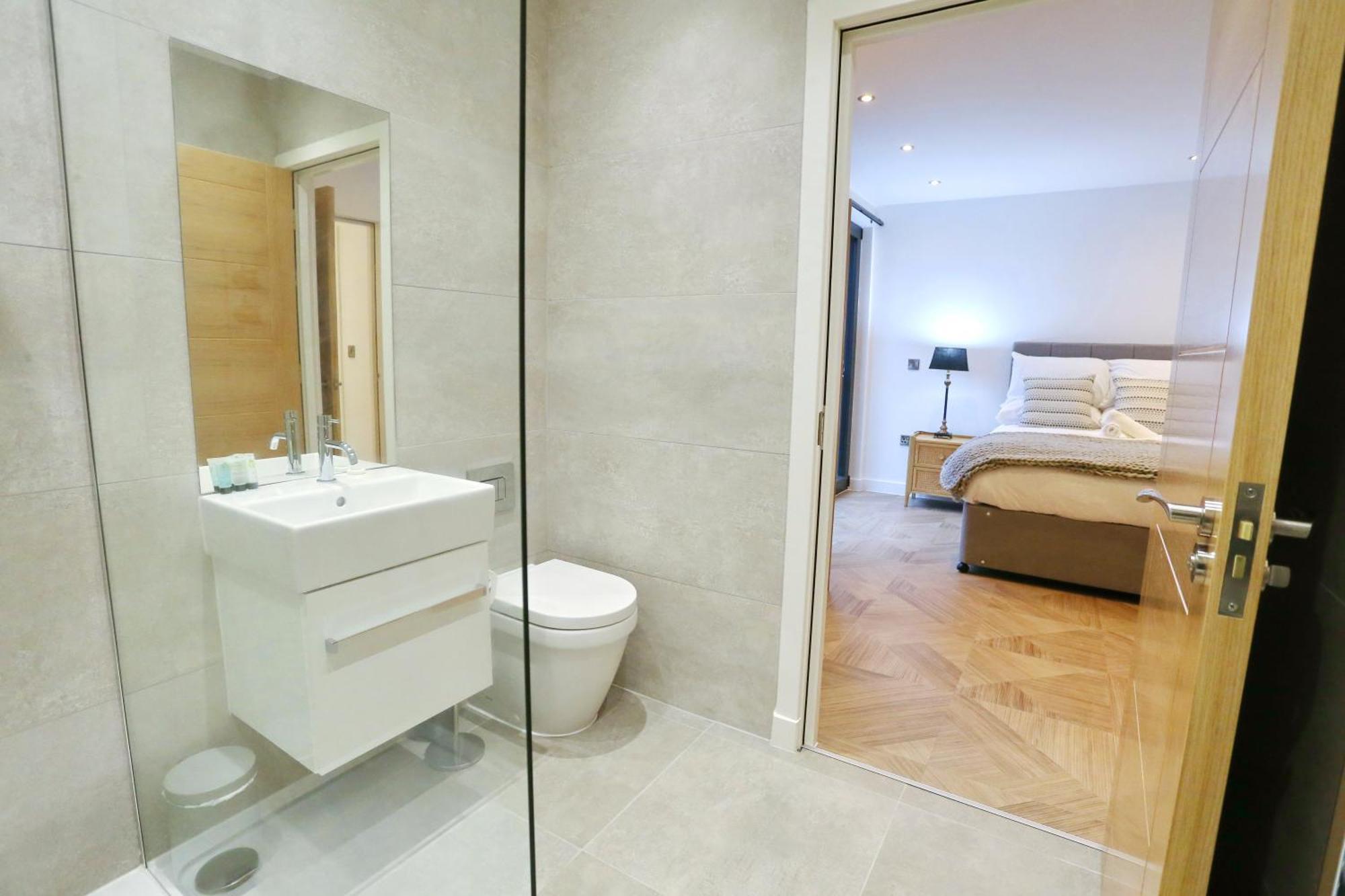 Pass The Keys Luxury New Build 5 Mins From Centre Apartment Manchester