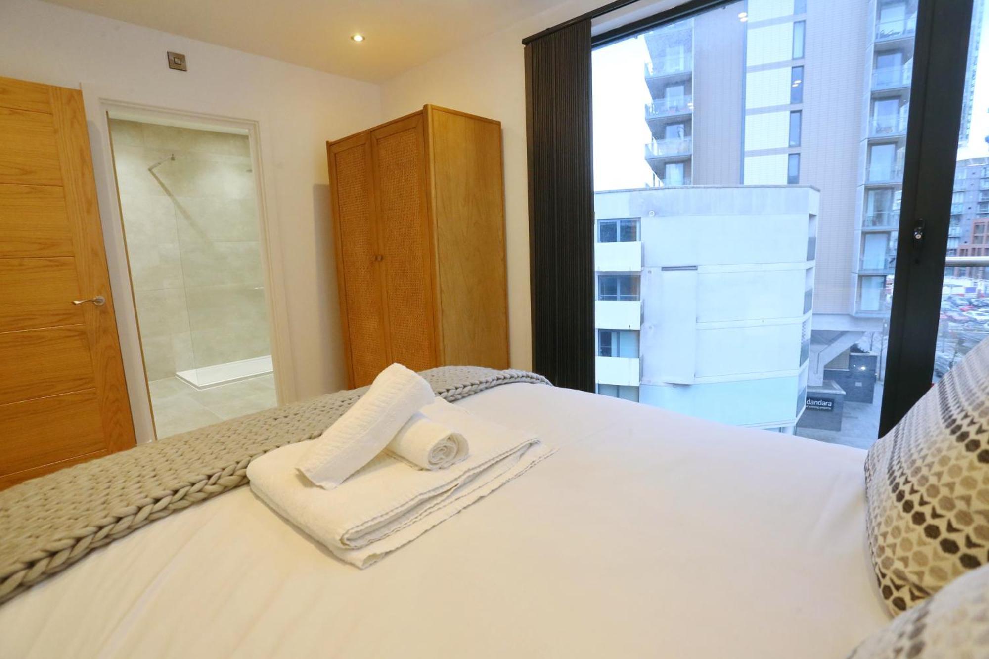 Pass The Keys Luxury New Build 5 Mins From Centre * Manchester