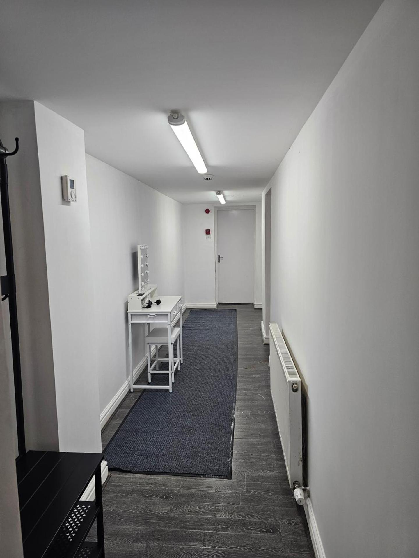 Basement Near City Centre Apartment