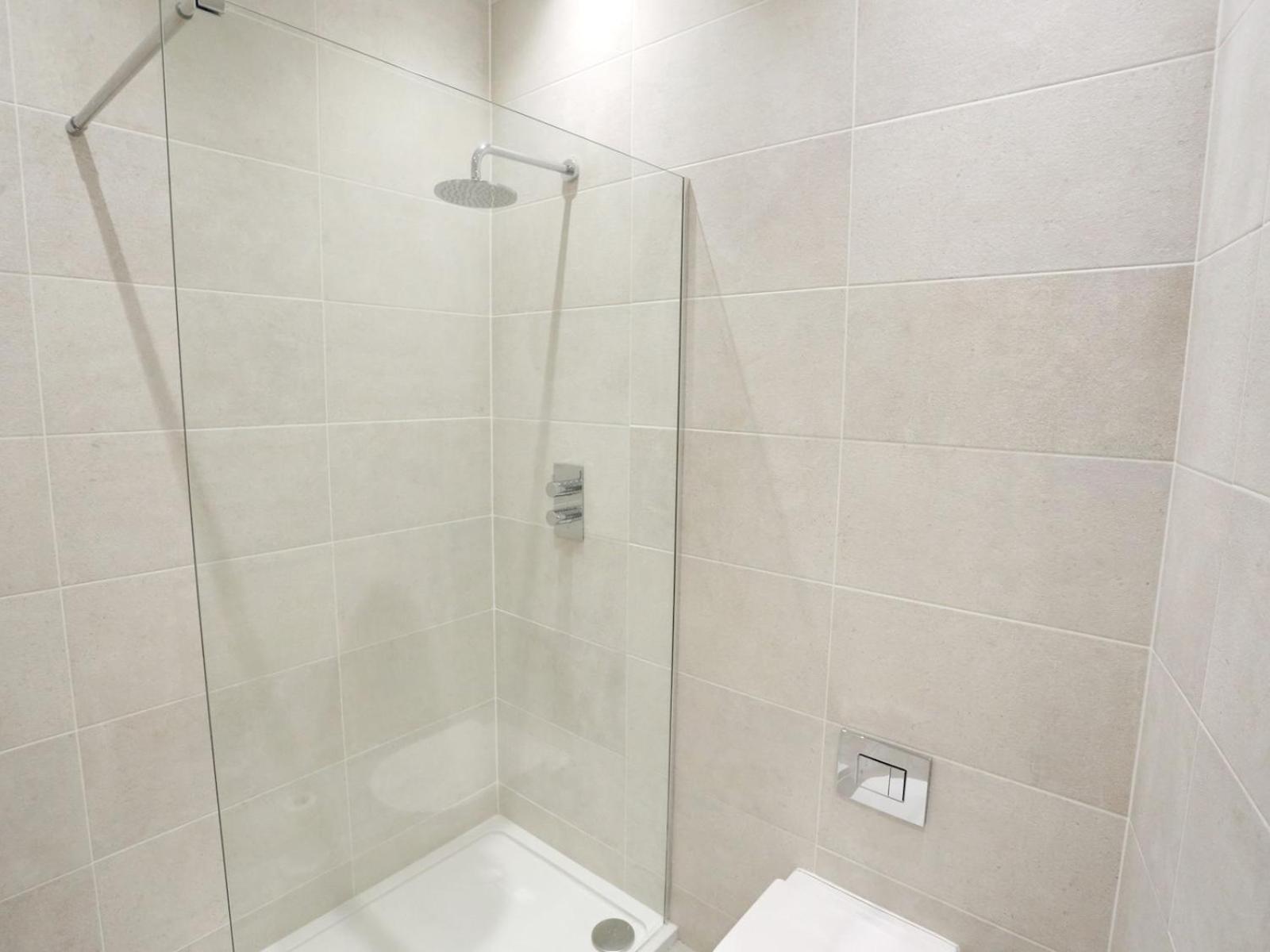 Pass The Keys Beautifully Restored 3 Bed Flat In Centre