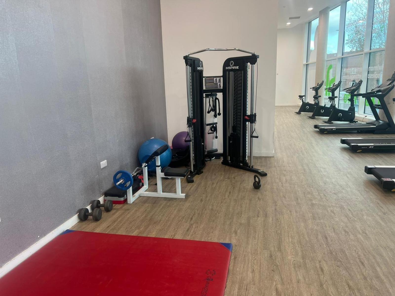 Warm 2 Bedroom 15 Min Walk To Etihad Stadium And Center Apartment Manchester